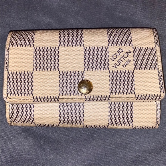Louis Vuitton 6 key holder - Picture 1 of 5